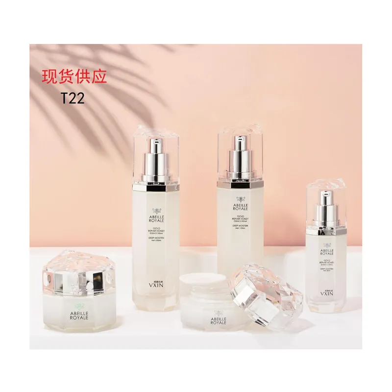 Bộ chai + hũ thủy tinh trong nắp bạc pha lê T22 – mã NXG0487