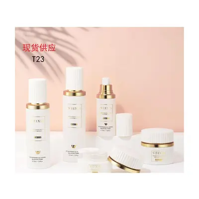 Bộ chai + hũ thủy tinh trắng nắp vàng T23 – mã NXG0488