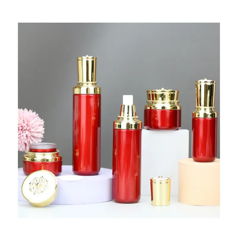 Bộ chai + hũ thủy tinh đỏ nắp vàng – mã NXG0584