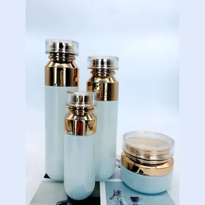 Bộ chai xịt thủy tinh + hũ kem trắng sứ nắp vàng hồng 120ml – ảnh 5