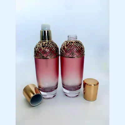Bộ chai xịt thủy tinh + hũ kem hồng hoa văn vàng 120ml – ảnh 5