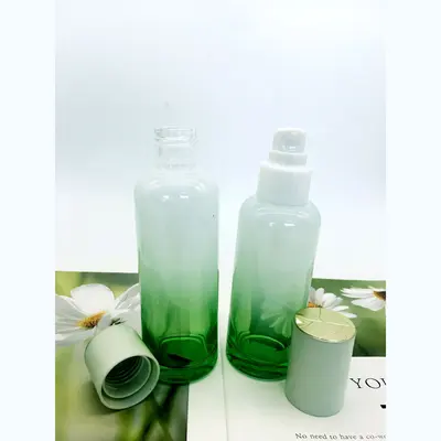 Bộ chai xịt thủy tinh + hũ kem xanh lá chuyển màu 120ml – ảnh 3