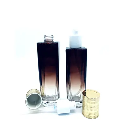 Bộ chai xịt thủy tinh + hũ kem nâu chuyển trong nắp vàng 120ml – ảnh 2