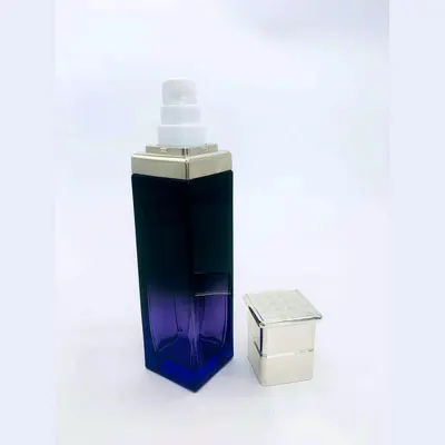 Bộ chai xịt thủy tinh + hũ kem tím than vuông nắp vàng 120ml – ảnh 5