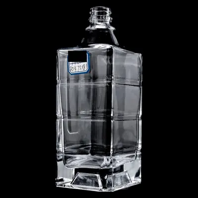 Chai rượu thủy tinh vuông đáy dày 550ml – mã NXW0007