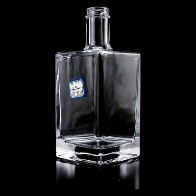 Chai rượu thủy tinh vuông vai tròn 700ml – mã NXW0017