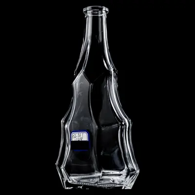 Chai rượu thủy tinh dáng tháp cạnh vát 500ml – mã NXW0041
