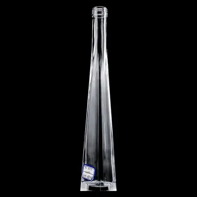 Chai rượu thủy tinh tháp vuông thon 175ml – mã NXW0045