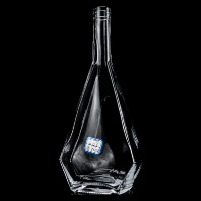Chai rượu thủy tinh dáng kim cương cổ dài 750ml – mã NXW0075